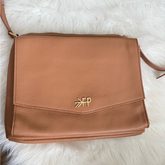 Freshly Picked Butterscotch Crossbody Bag - Picture 4 of 13